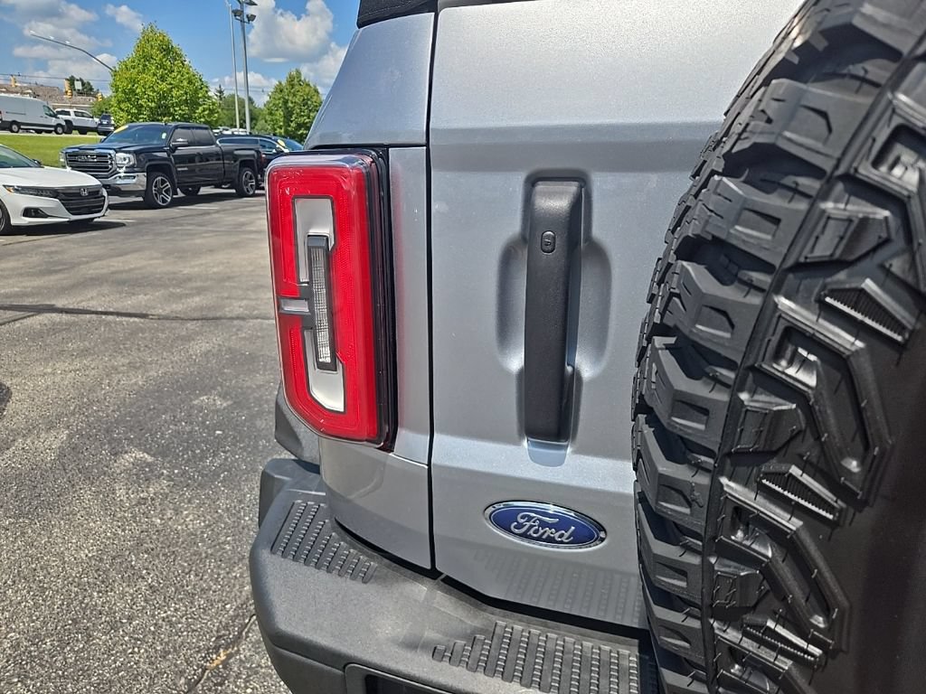 Used 2023 Ford Bronco Badlands w/ Sasquatch Package AWD/4WD image 10