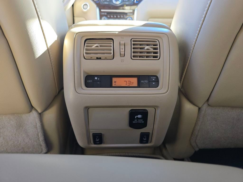 Used 2015 Nissan Pathfinder SL w/ SL Premium Package image 30