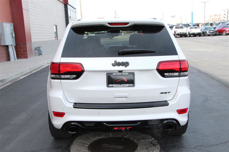 Used 2017 Jeep Grand Cherokee SRT image 9