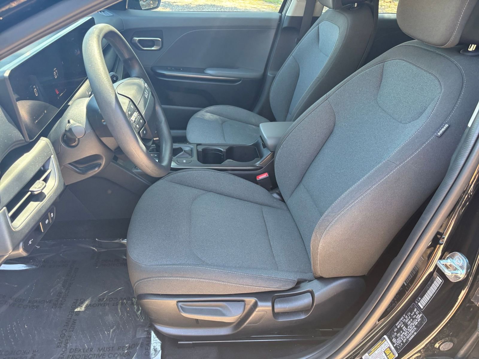 Used 2025 Kia K4 FWD image 38