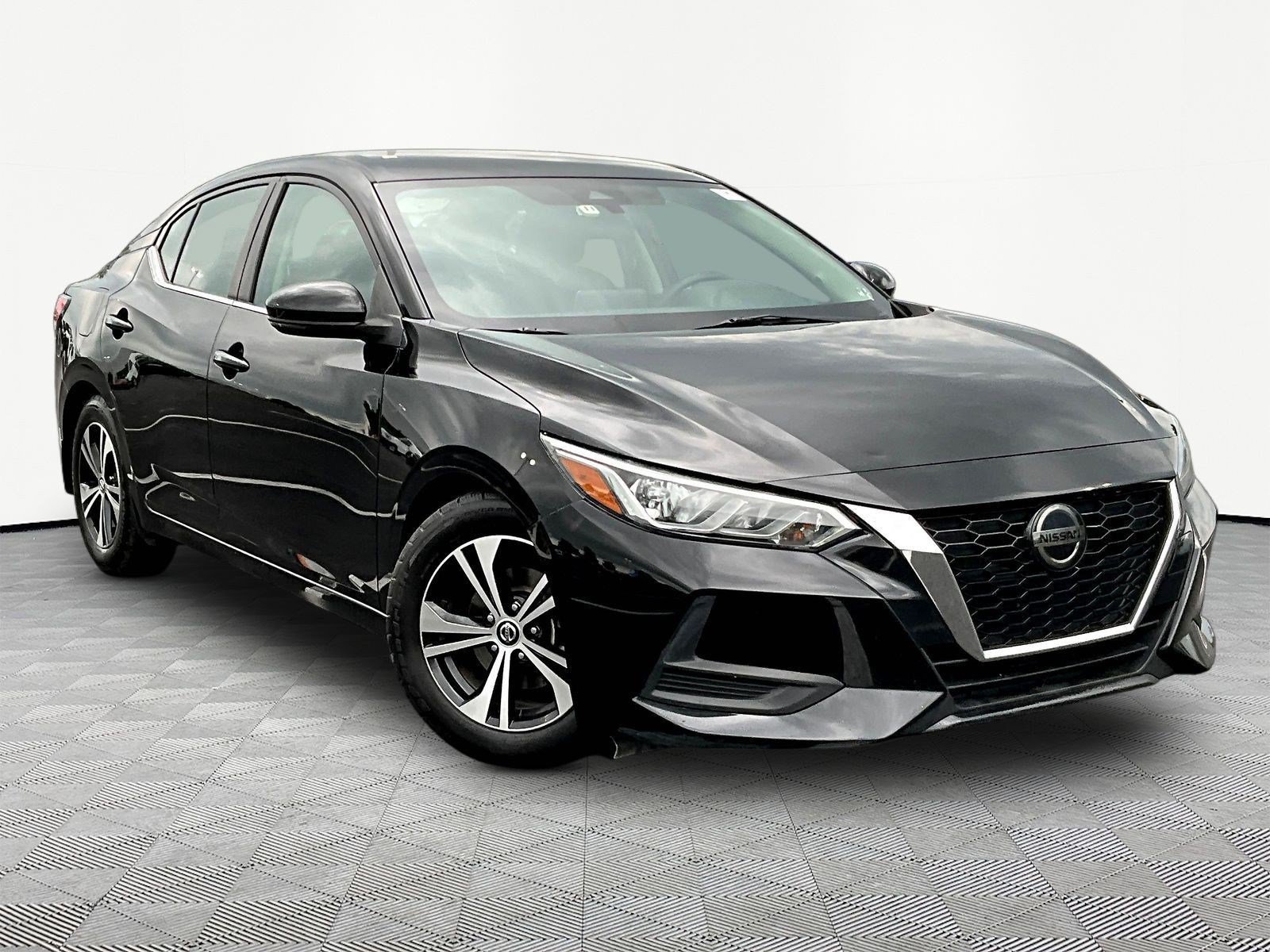 Used 2020 Nissan Sentra SV FWD image 3