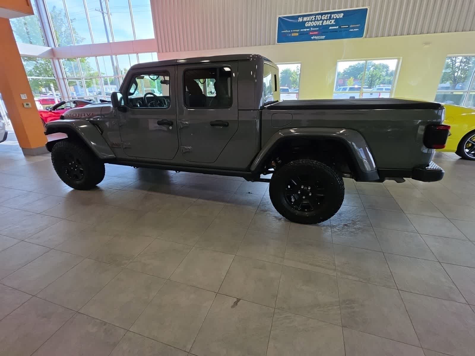 Used 2021 Jeep Gladiator Mojave w/ Dual Top Group AWD/4WD image 15