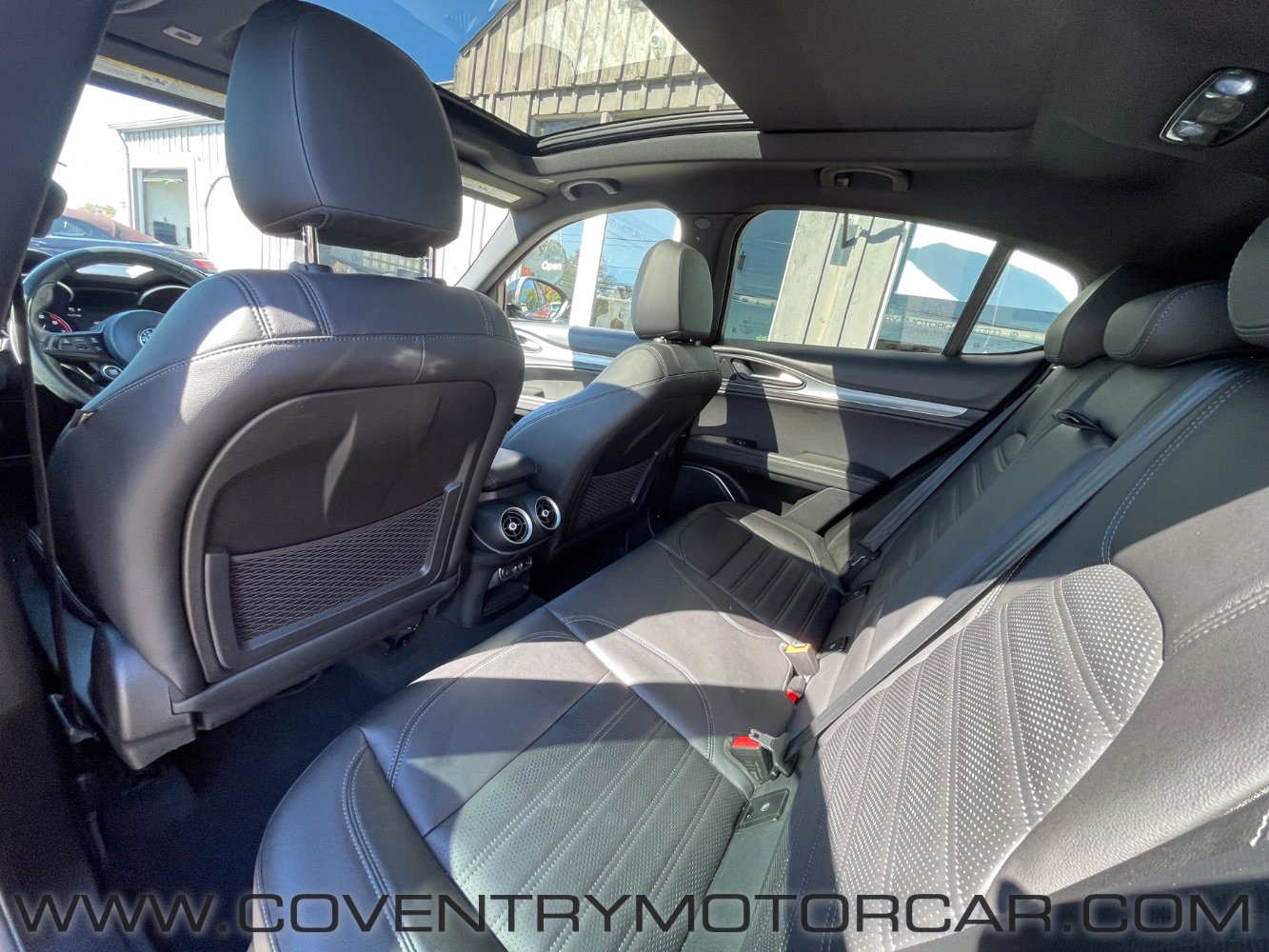 Used 2022 Alfa Romeo Stelvio Veloce image 30
