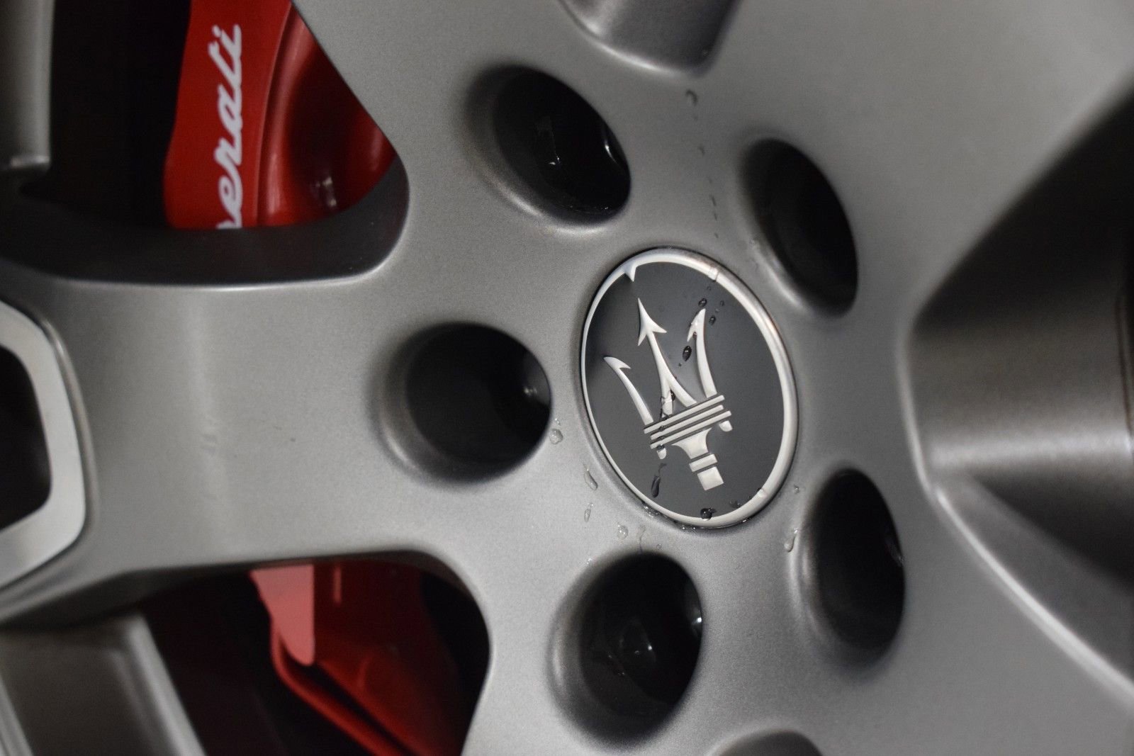 Used 2022 Maserati Levante Modena image 19