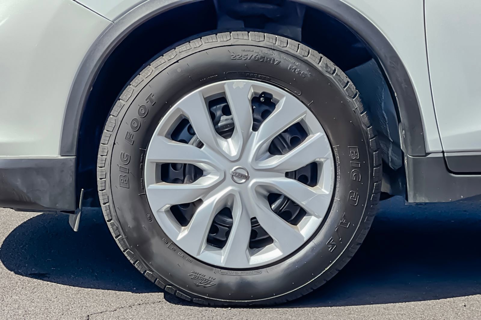 Used 2017 Nissan Rogue S image 37