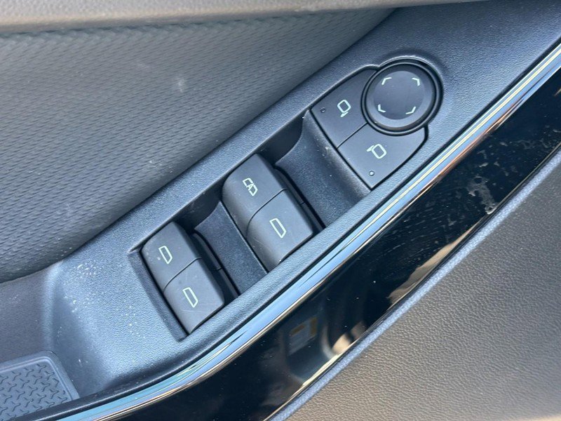 New 2026 Chevrolet Equinox LT w/ Midnight Edition image 11