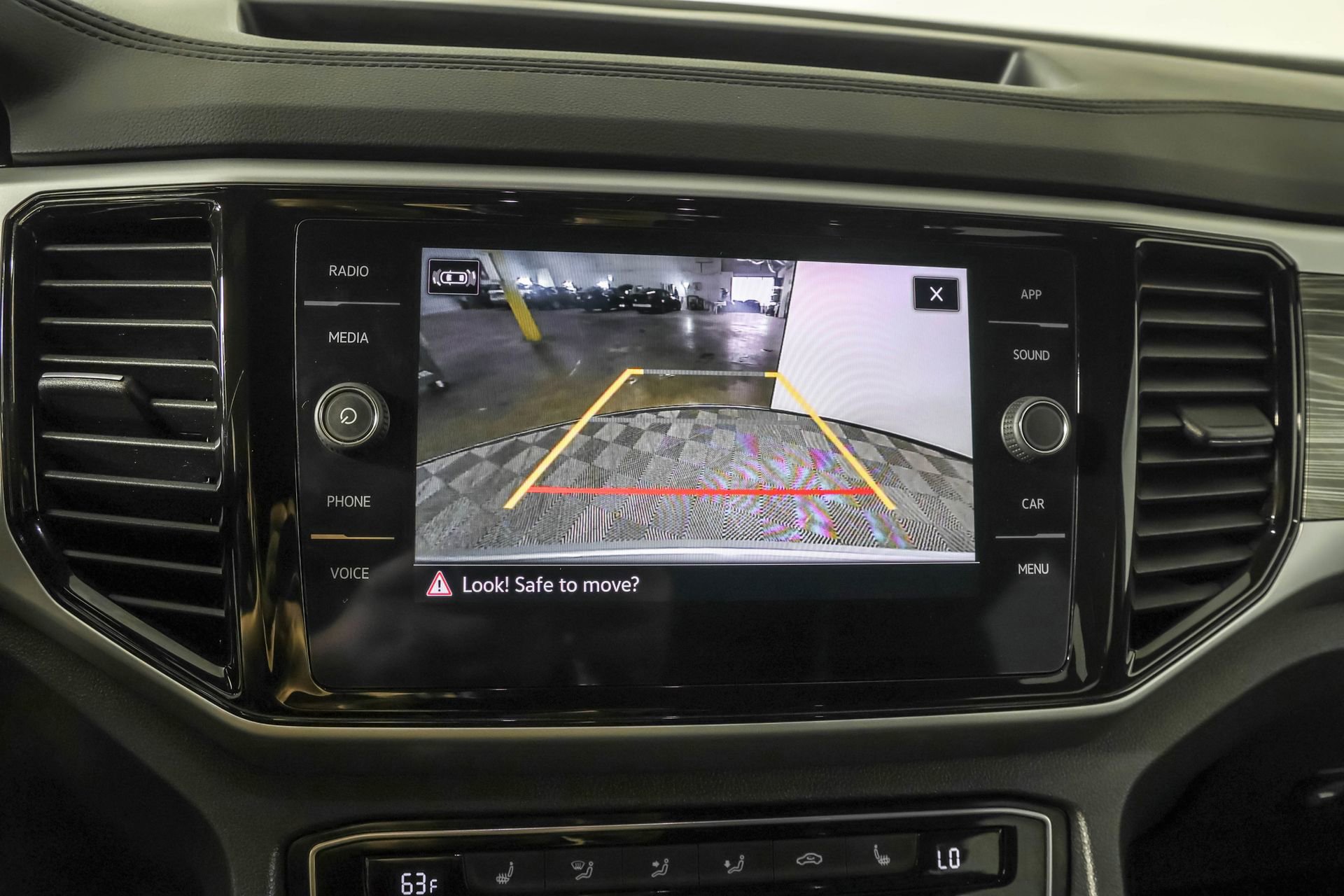 Used 2022 Volkswagen Atlas Cross Sport SE AWD/4WD image 7