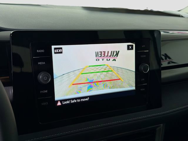 New 2026 Volkswagen Taos SE image 16