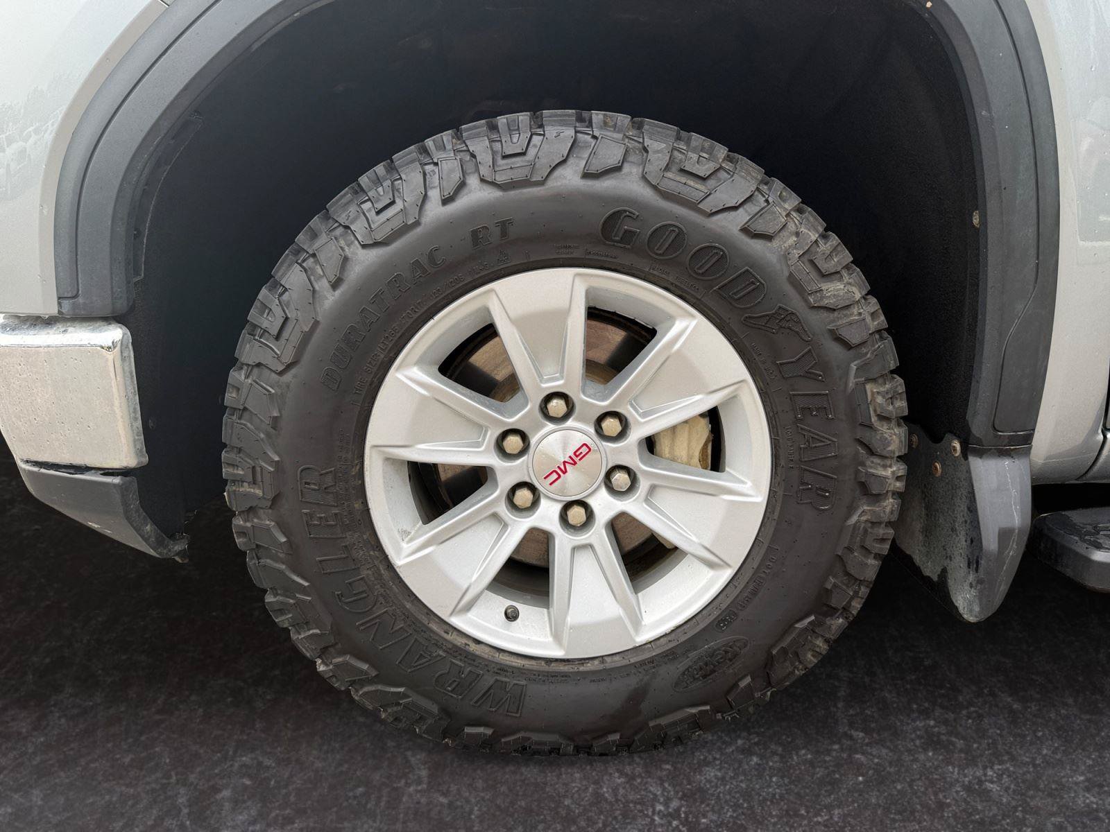 Used 2024 GMC Sierra 1500 SLE w/ Preferred Package AWD/4WD image 25
