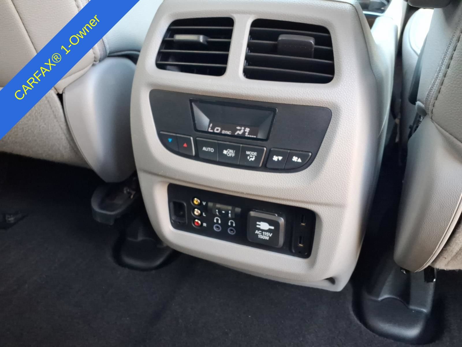 Used 2018 Honda Pilot Touring image 14