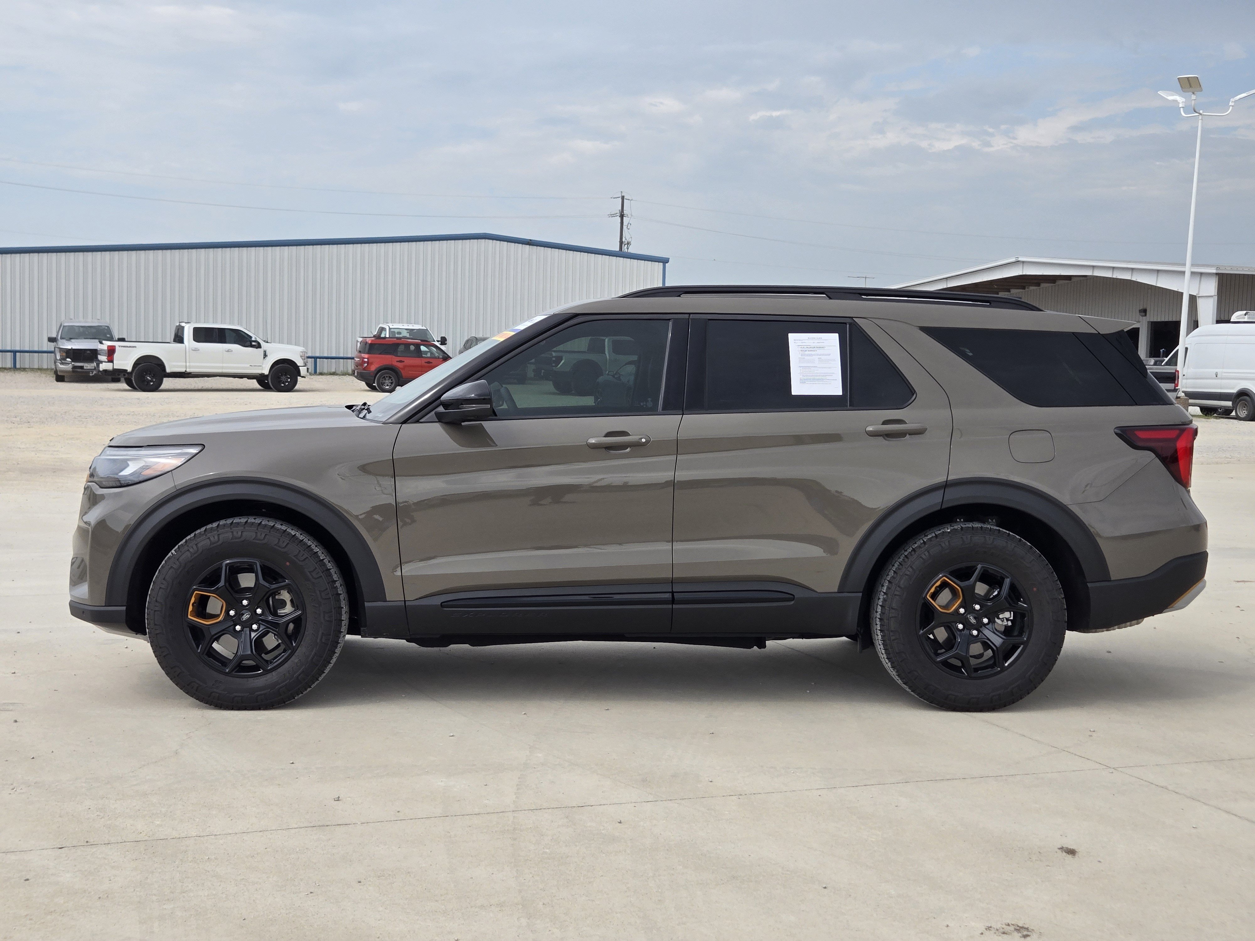 Certified 2026 Ford Explorer Tremor w/ Tremor Ultimate Package AWD/4WD image 4