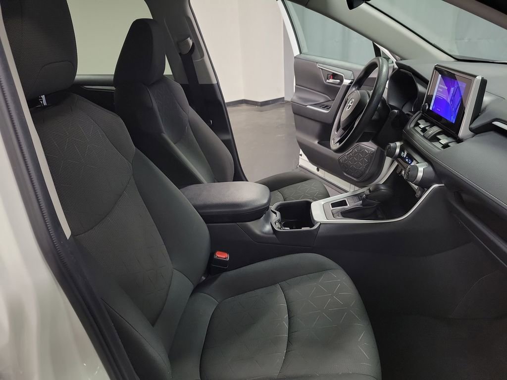Used 2024 Toyota RAV4 XLE image 22