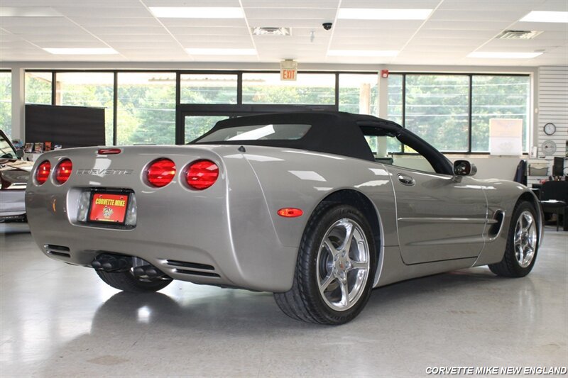 Used 2000 Chevrolet Corvette Convertible w/ Performance Handling Pkg RWD image 10