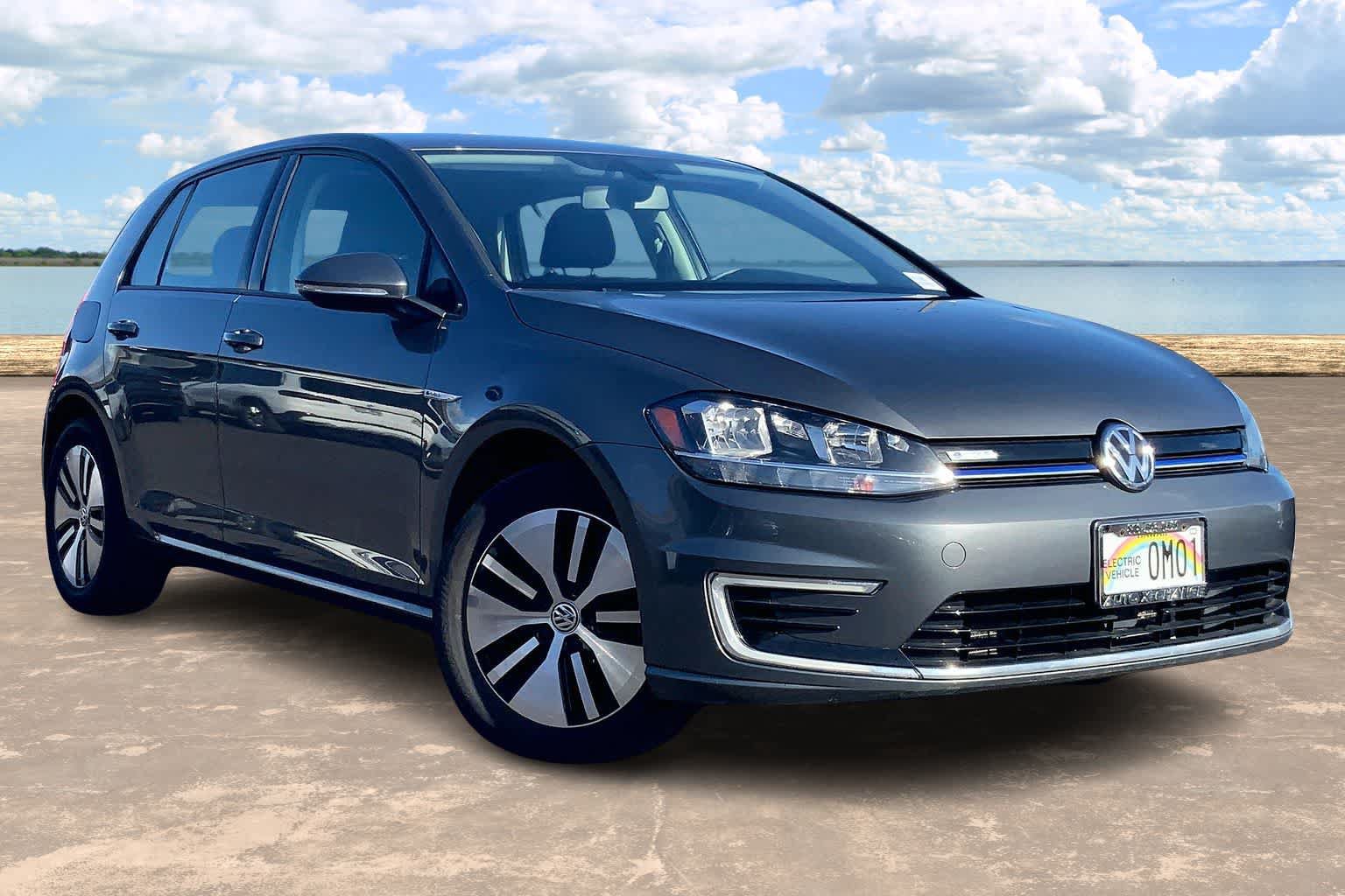 Used 2019 Volkswagen e-Golf SE w/ Driver Assistance Package FWD image 21
