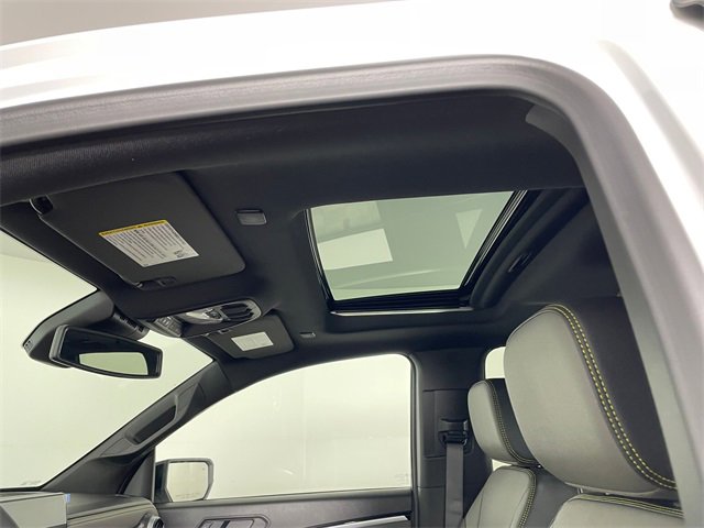 New 2026 Chevrolet Colorado ZR2 w/ Technology Package image 13