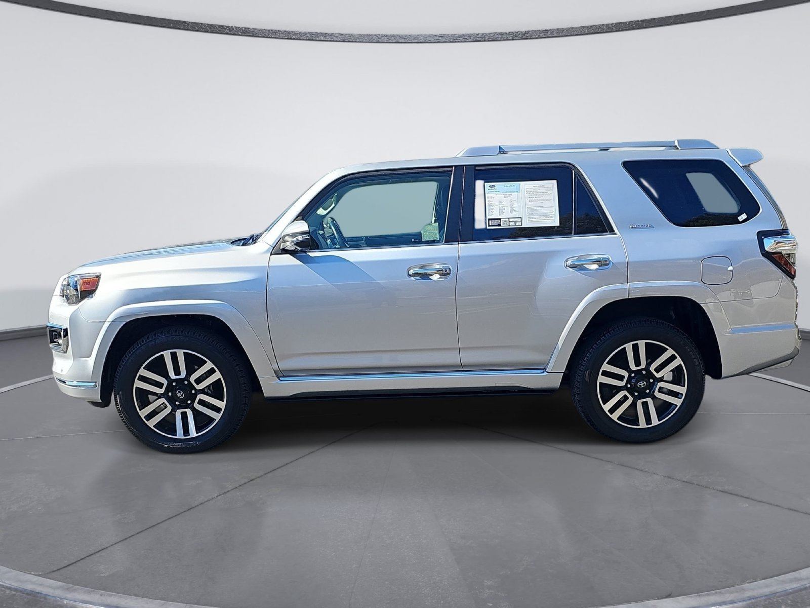 Used 2024 Toyota 4Runner Limited AWD/4WD image 6
