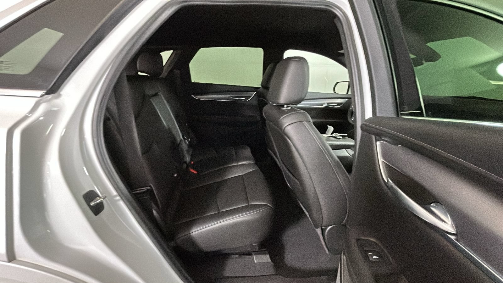 Used 2022 Cadillac XT5 Luxury AWD/4WD image 29