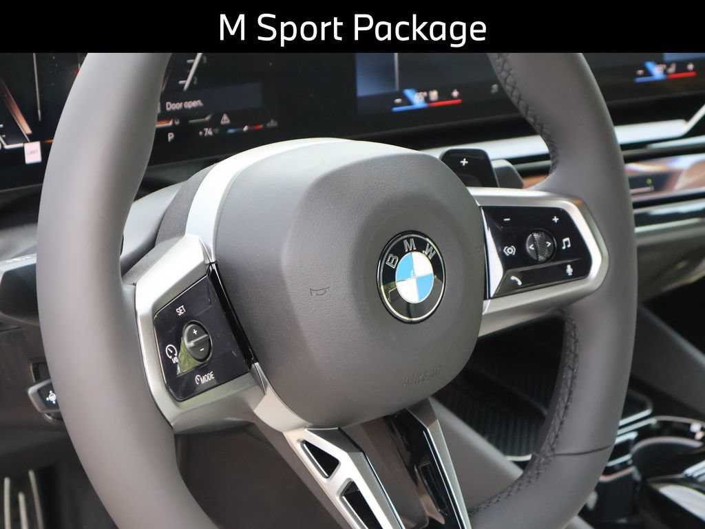 New 2027 BMW 530i xDrive w/ M Sport Package AWD/4WD image 4