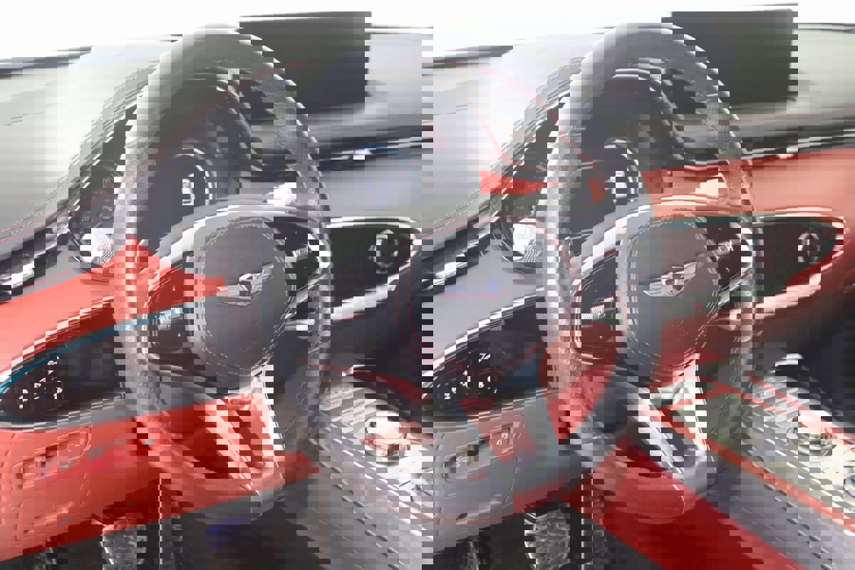 Used 2022 Genesis GV70 3.5T Sport w/ Sport Advanced Package image 6