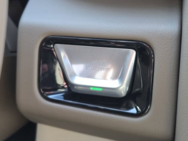 New 2026 GMC Yukon Denali w/ Denali Reserve Package image 17