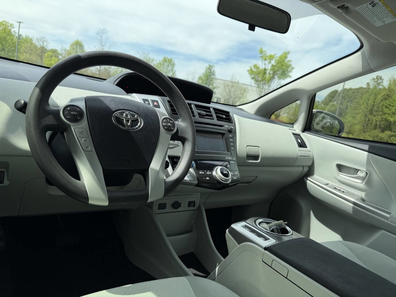 Used 2013 Toyota Prius V Three FWD image 21