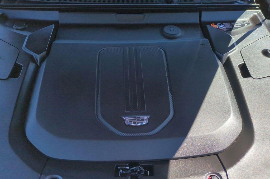 Certified 2024 Cadillac Lyriq Luxury image 19