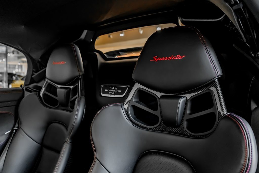 Certified 2019 Porsche 911 Speedster image 16