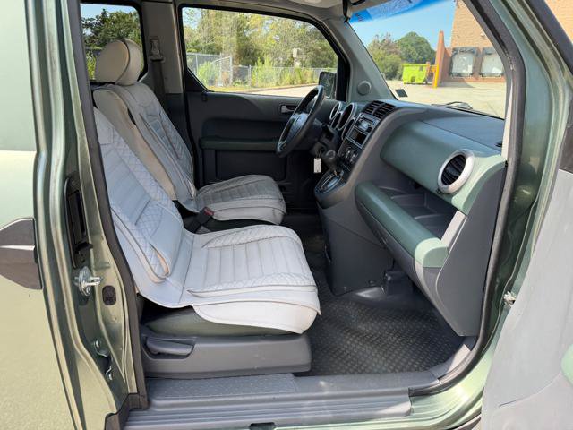 Used 2005 Honda Element LX image 9