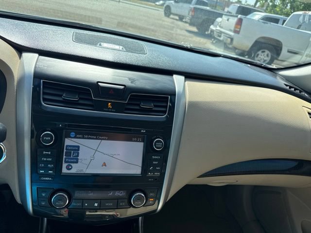Used 2013 Nissan Altima 2.5 SL w/ Technology Pkg FWD image 3