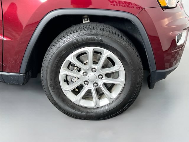Used 2021 Jeep Grand Cherokee Laredo AWD/4WD image 34