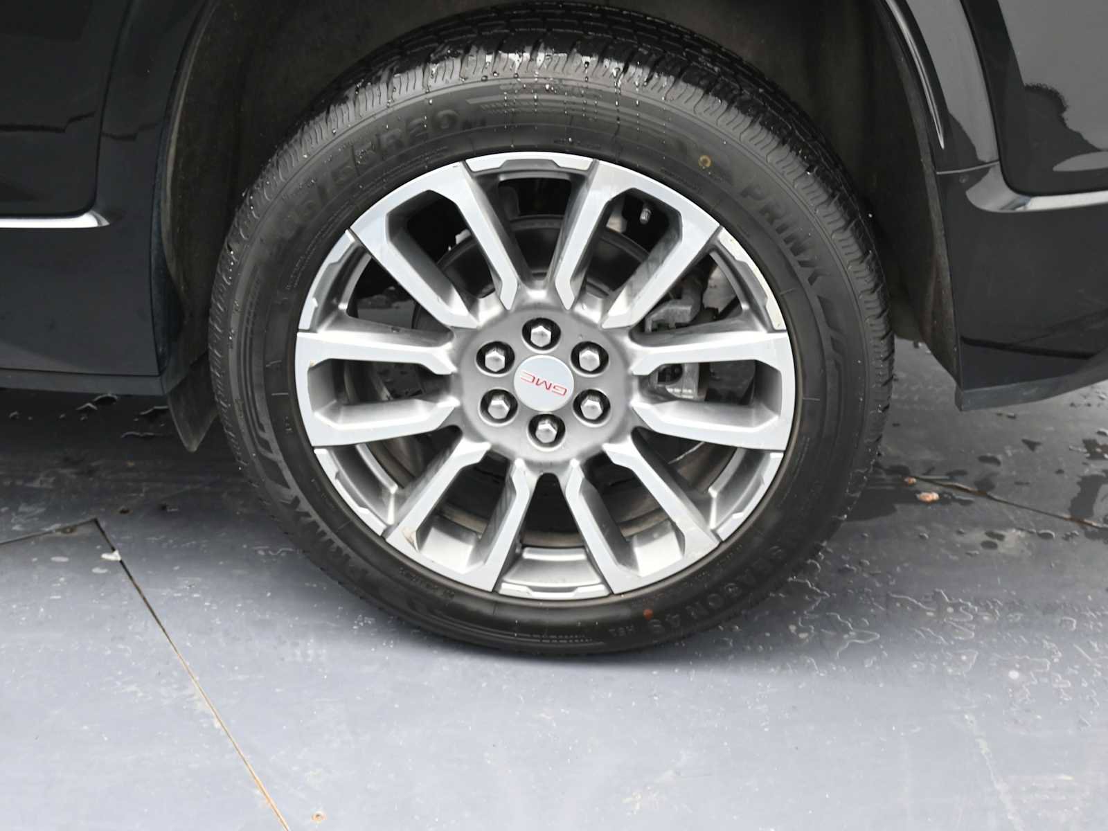 Used 2023 GMC Acadia Denali w/ Trailering Package image 5