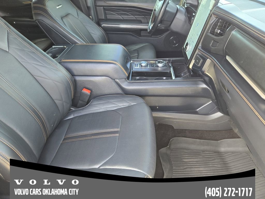 Used 2022 Ford Expedition Platinum image 13