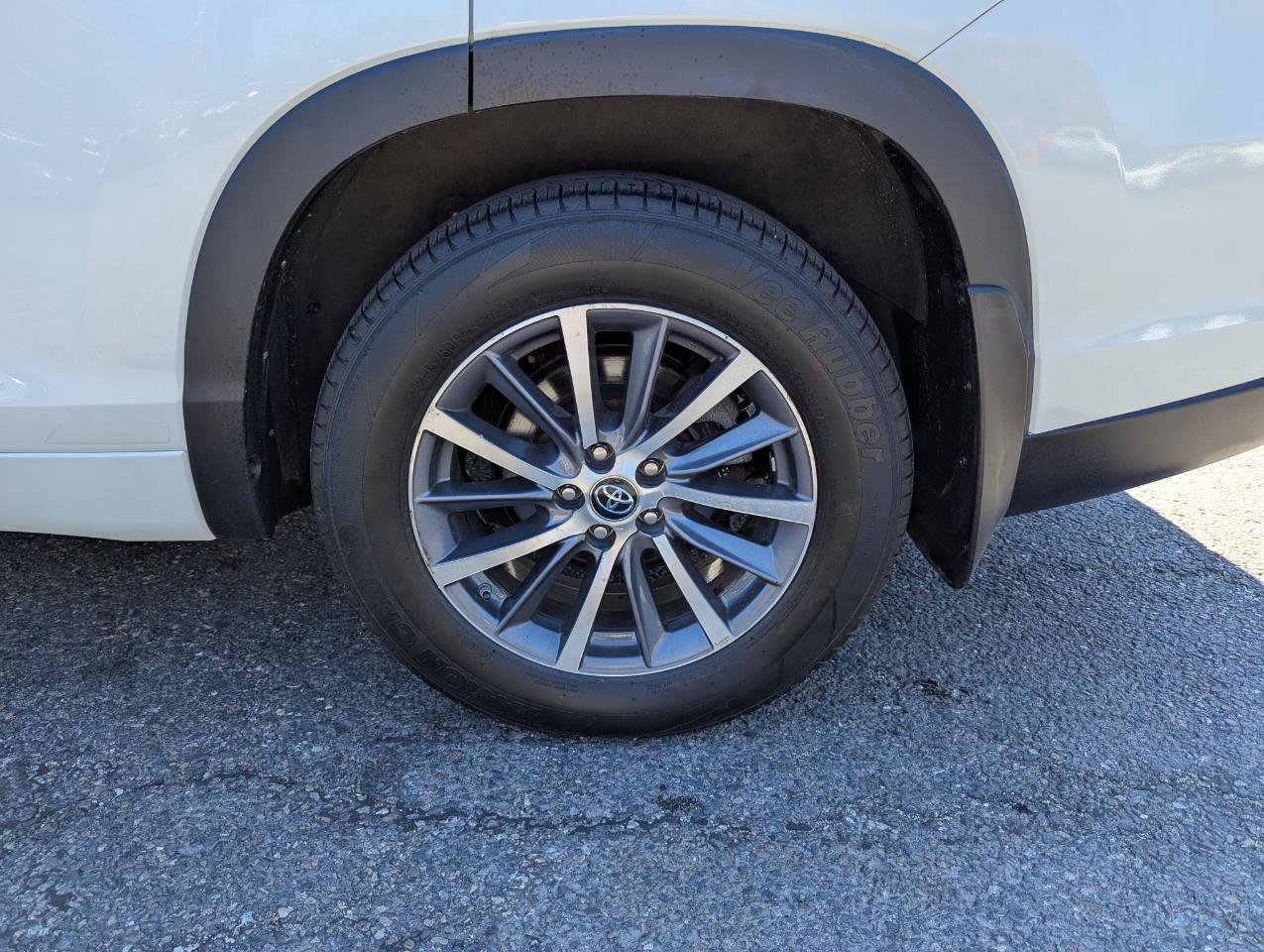 Used 2018 Toyota Highlander XLE image 62