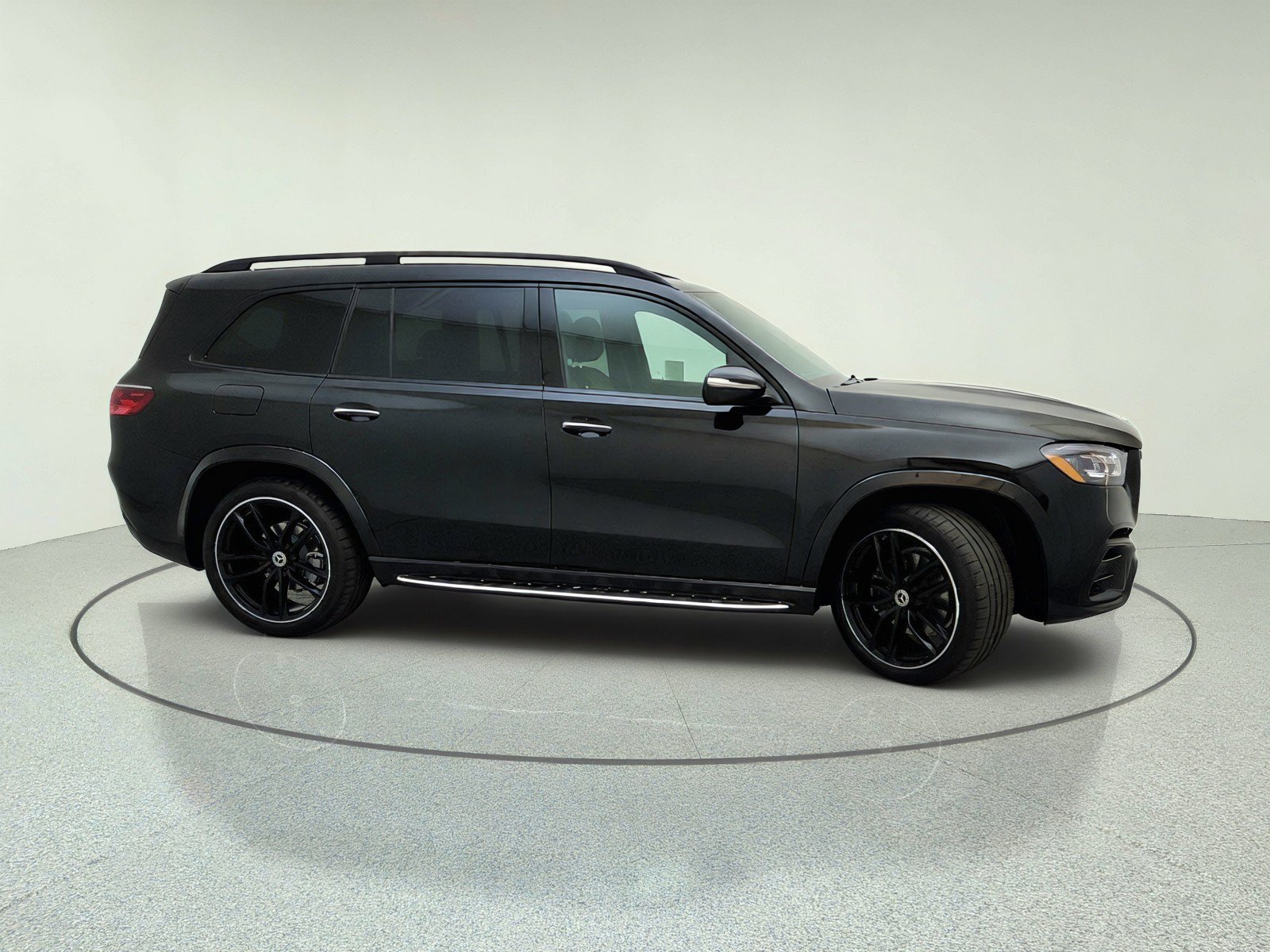Certified 2026 Mercedes-Benz GLS 450 4MATIC w/ AMG Line Exterior image 11