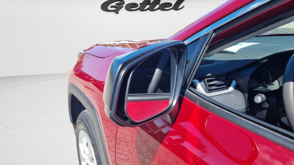 Certified 2023 Toyota RAV4 LE FWD image 28