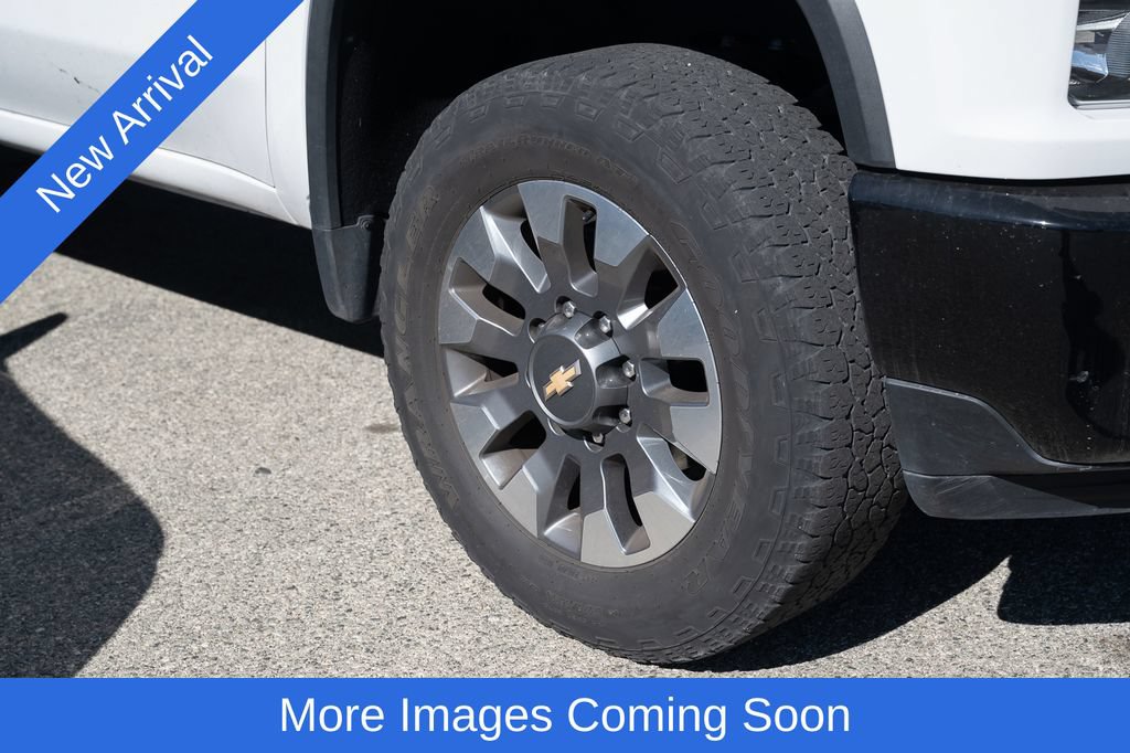Used 2023 Chevrolet Silverado 2500 Custom w/ Custom Value Package RWD image 7