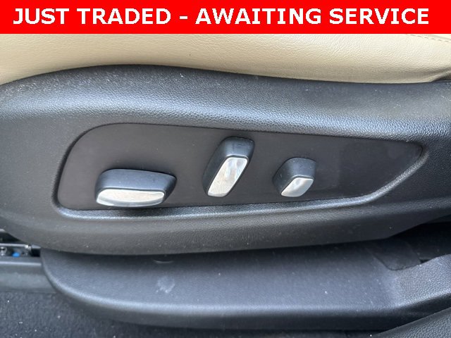 Used 2017 Cadillac XT5 Luxury w/ Driver Awareness Package image 13