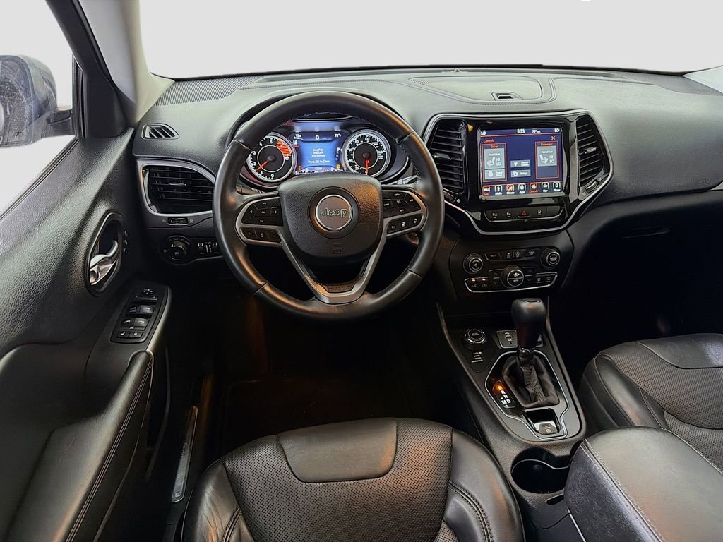 Used 2019 Jeep Cherokee Limited w/ Technology Group AWD/4WD image 25