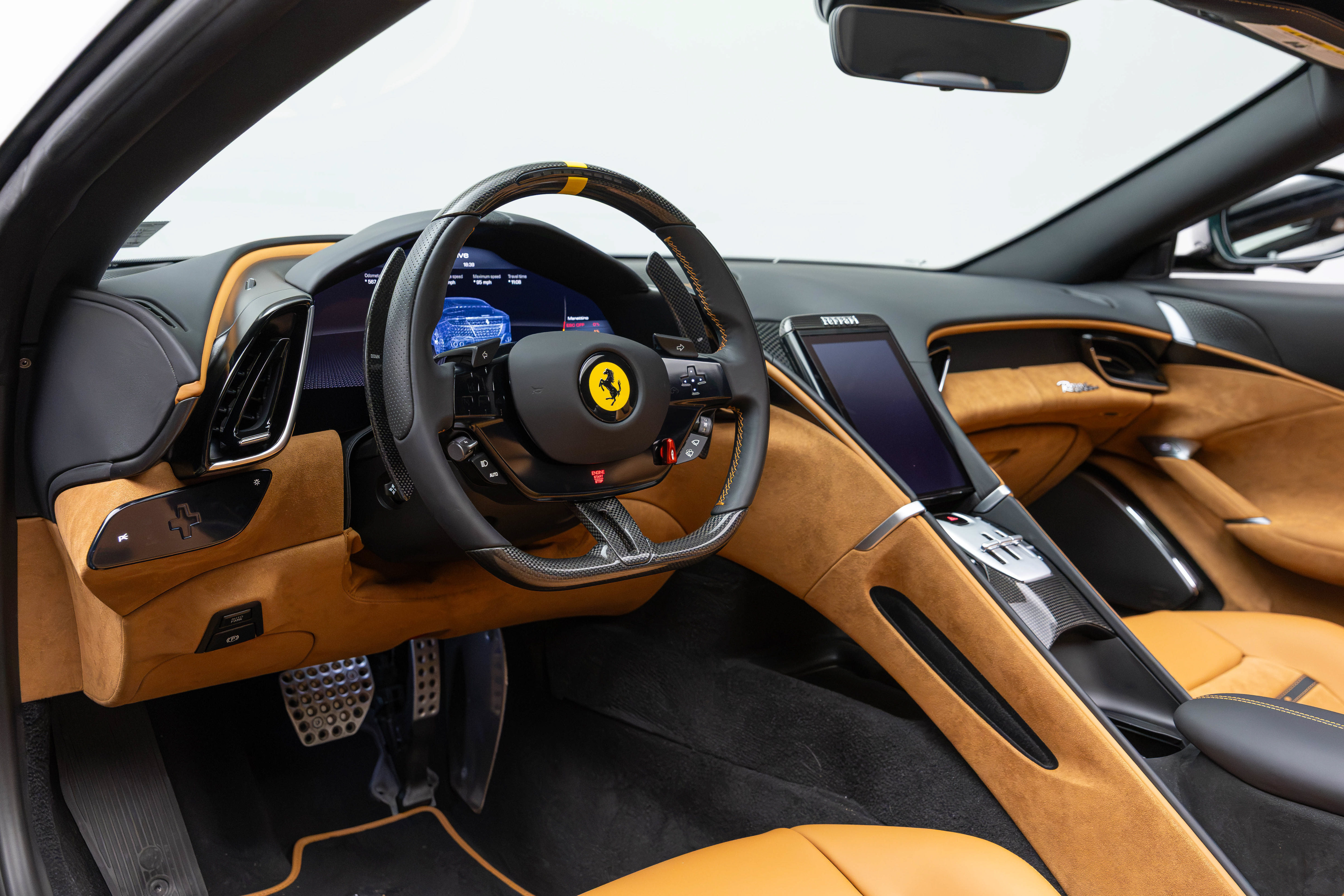 Certified 2025 Ferrari Roma Spider RWD image 4