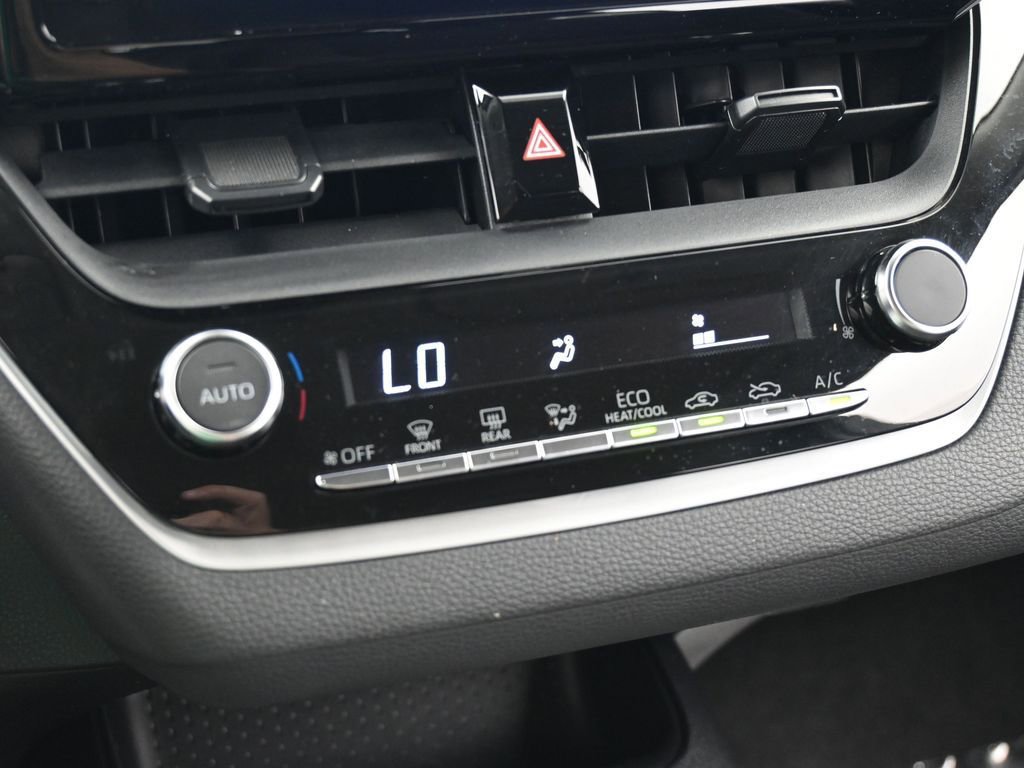 Used 2023 Toyota Corolla Hybrid Sedan image 23