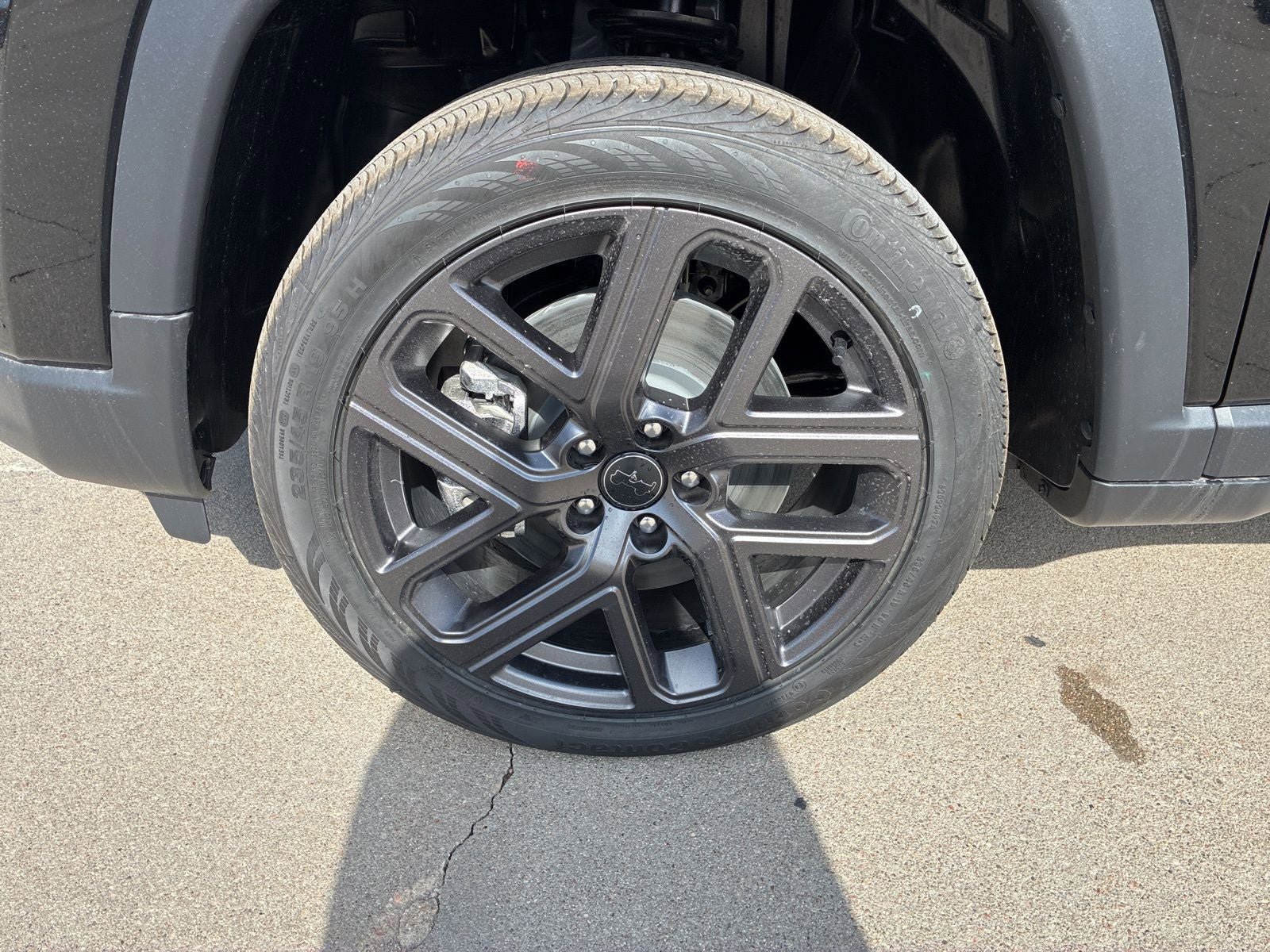 New 2026 Jeep Compass Latitude w/ Sun and Sound Group image 12