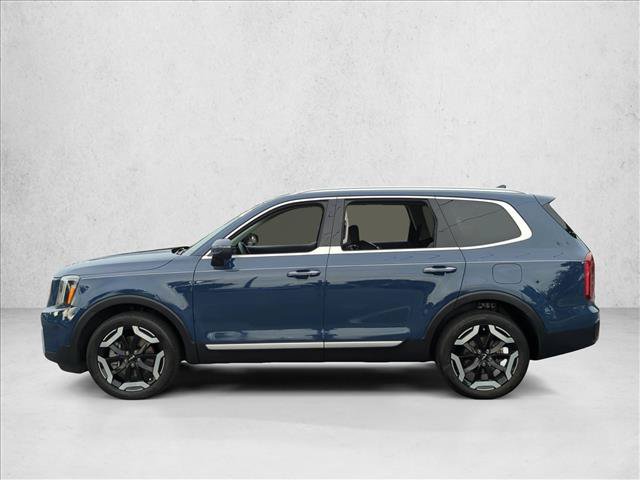 Used 2024 Kia Telluride S FWD image 9