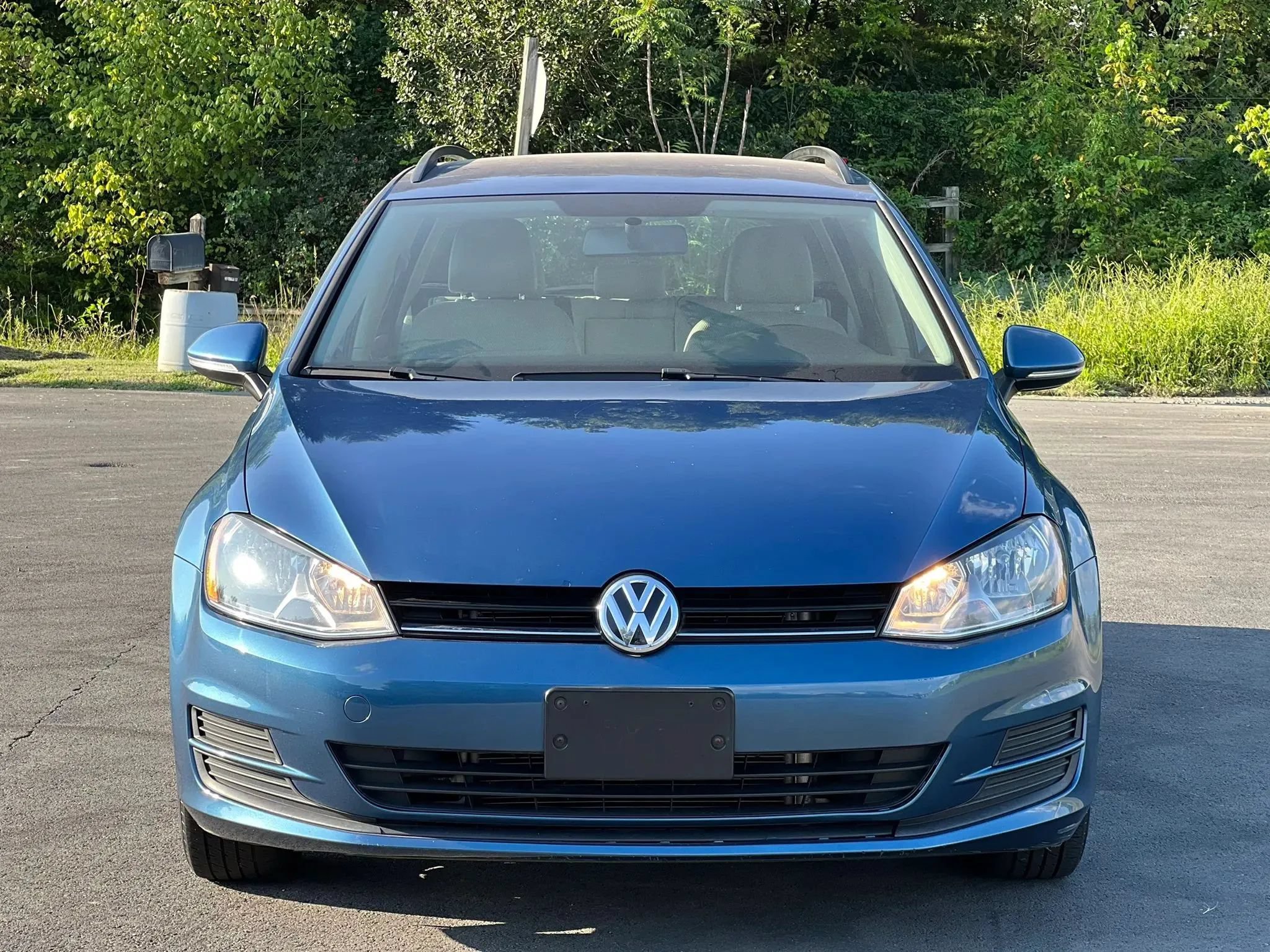 Used 2016 Volkswagen Golf Limited Edition FWD image 8