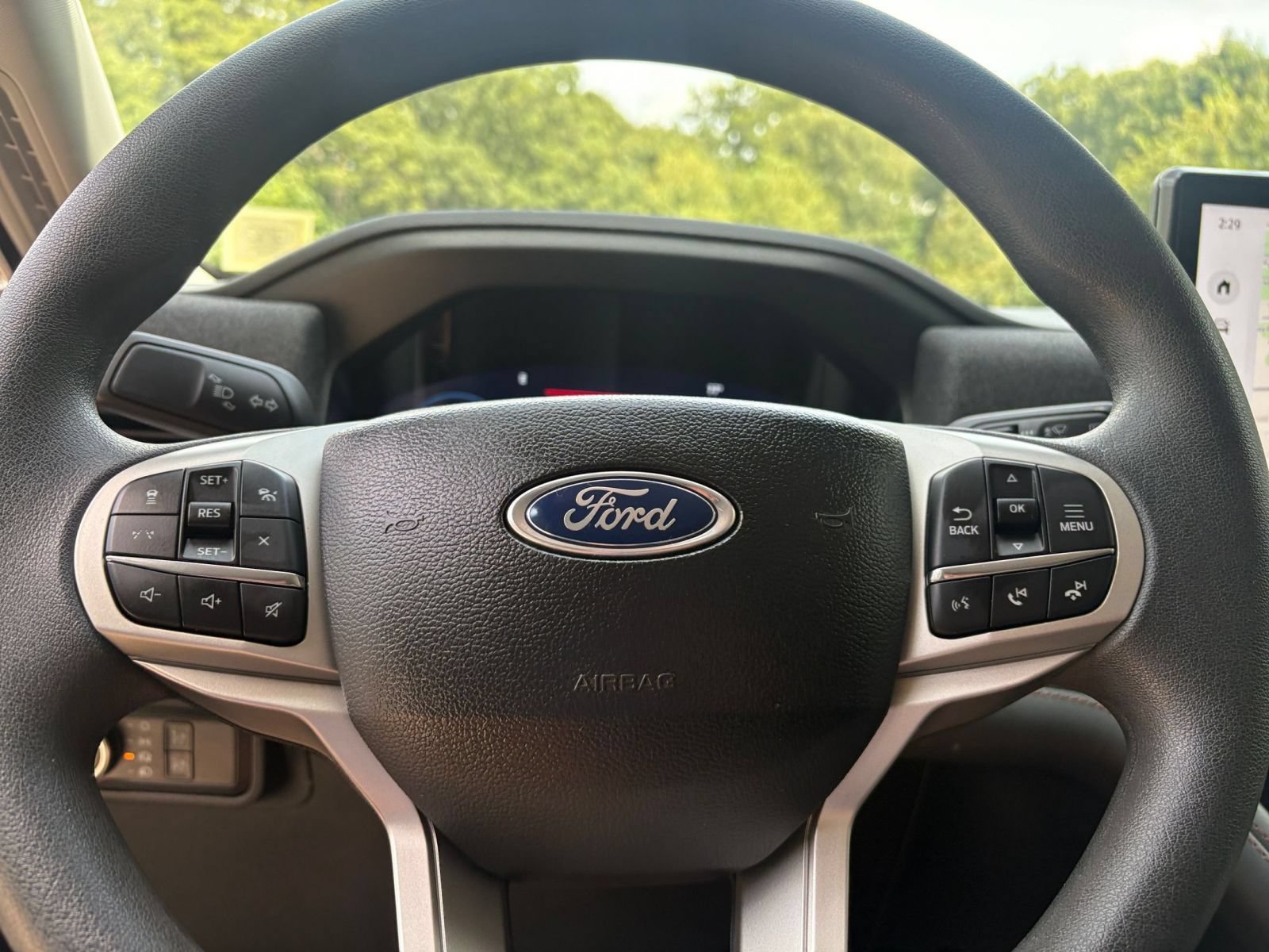 Used 2026 Ford Explorer Active AWD/4WD image 25