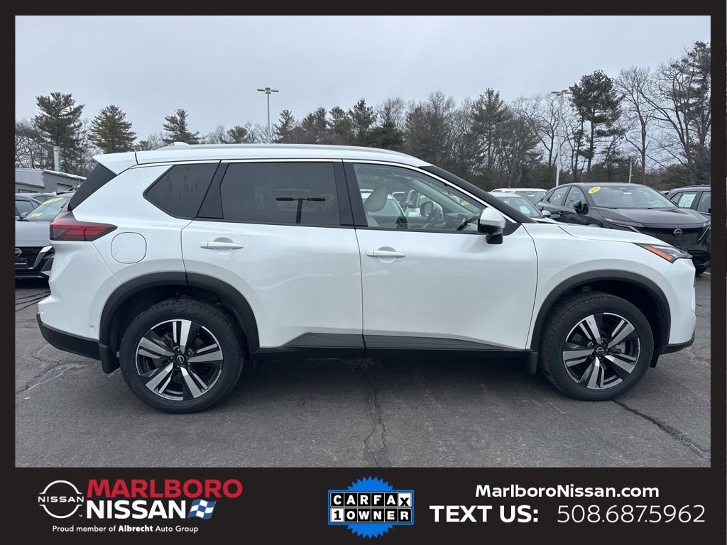 Certified 2025 Nissan Rogue SL w/ Tech Package image 8