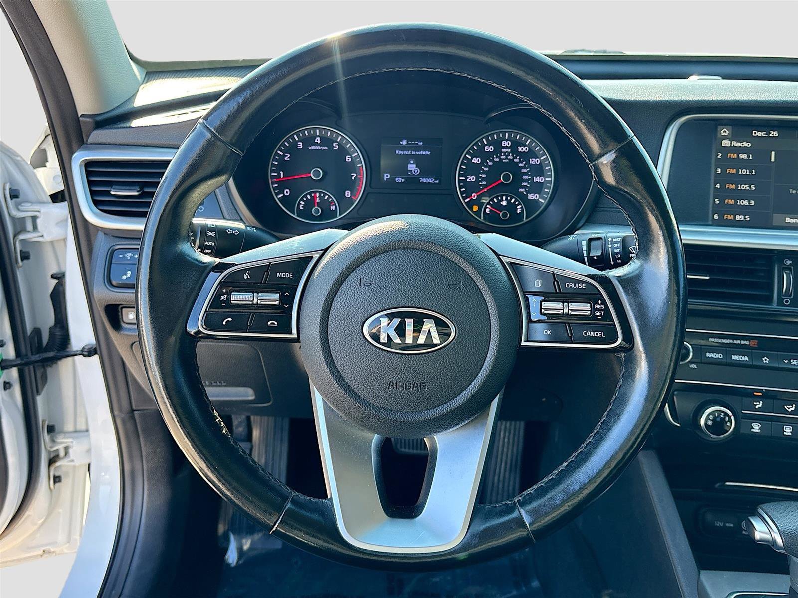 Used 2020 Kia Optima SE image 12