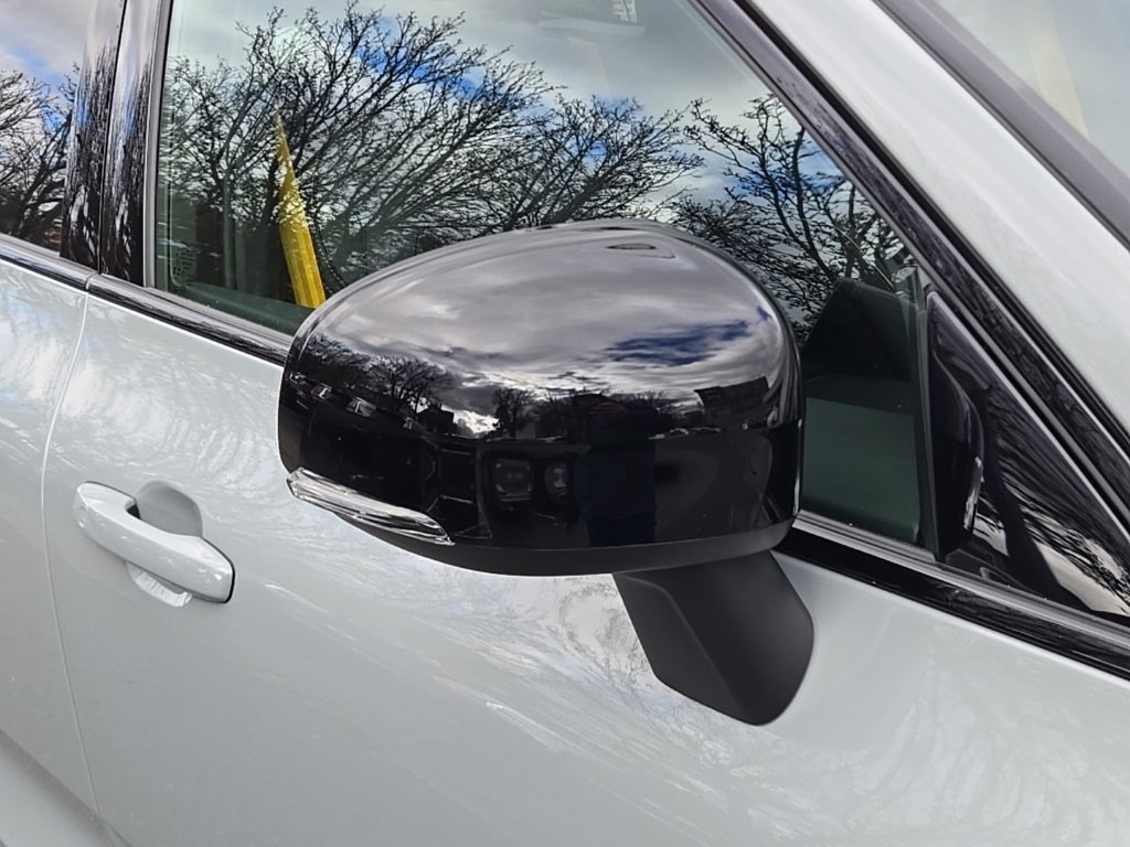 Certified 2025 Volvo XC60 T8 Polestar image 15