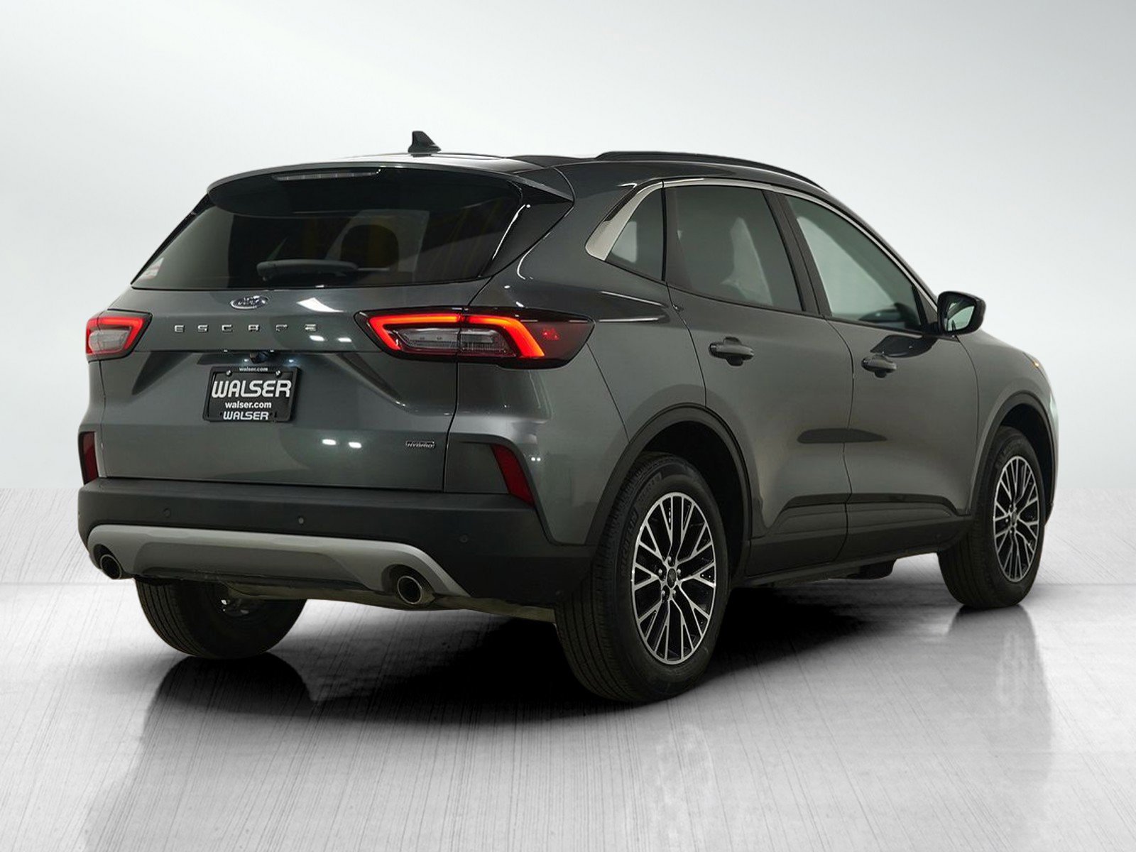 Used 2024 Ford Escape SE image 6