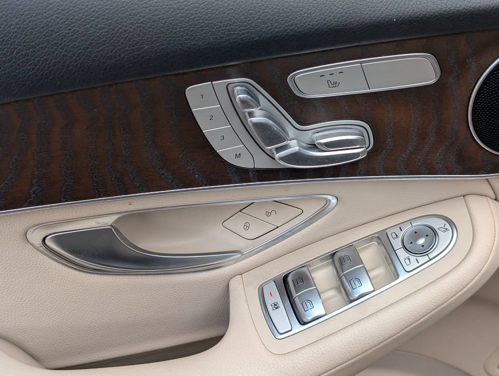 Certified 2019 Mercedes-Benz GLC 300 4MATIC image 23
