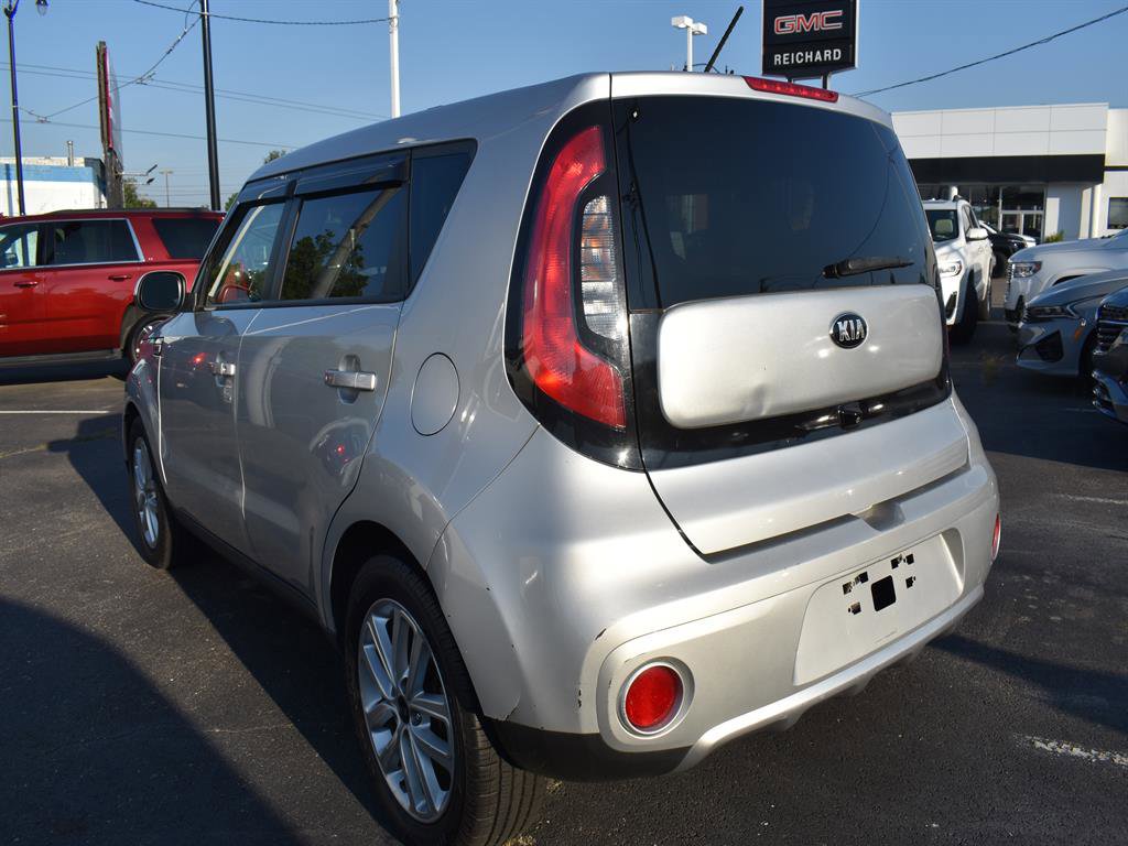 Used 2018 Kia Soul + image 10